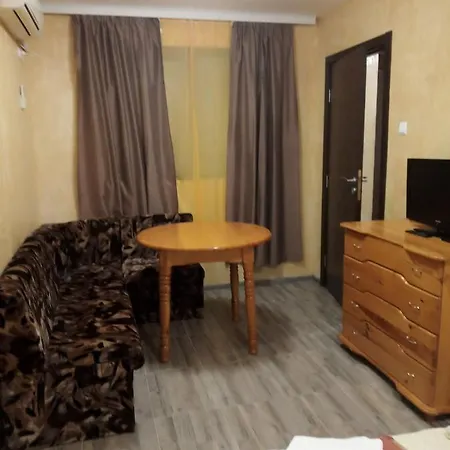 Mariela * Βάρνα