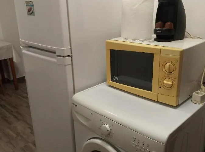 Mariela Apartment Warna